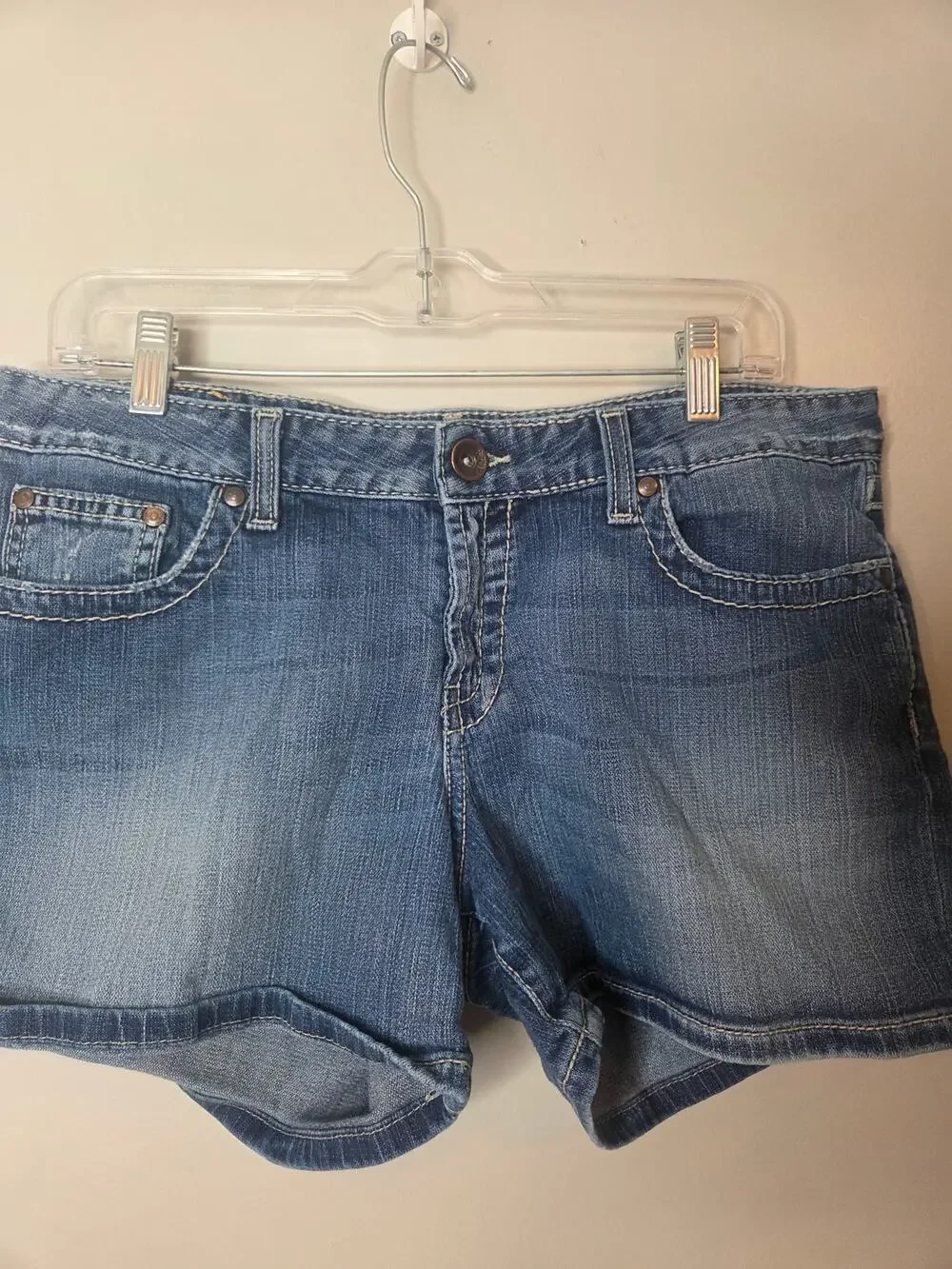 BKE Kate Womens Size 32 Medium Wash Stretch Denim Jean Shorts Casual Summer